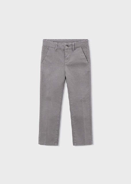 Pantalon chino basico         Gris