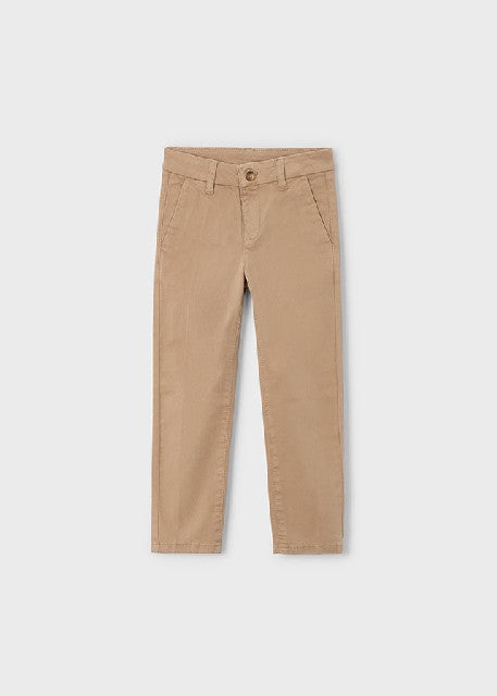 Pantalon chino basico         Caramelo
