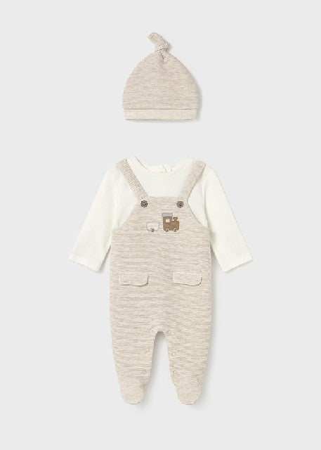 Pelele peto y gorro           Milk