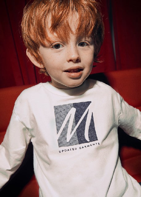 Camiseta m/l aplique          Nata