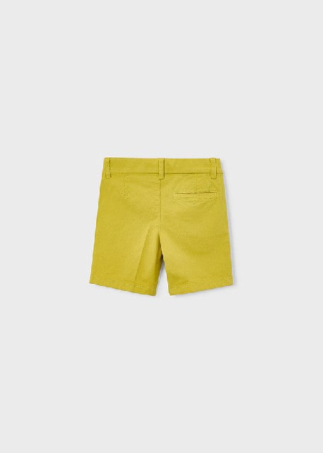 Bermuda chino sarga basico    Oliva