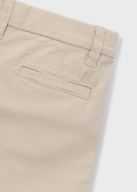Bermuda chino sarga basico    Anacardo