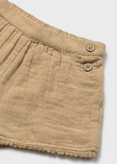 Pantalon corto                Caramelo