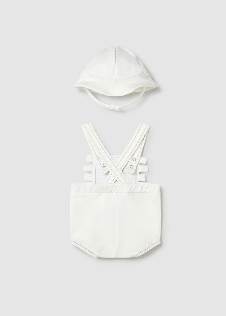 Peto corto y gorro            Blanco