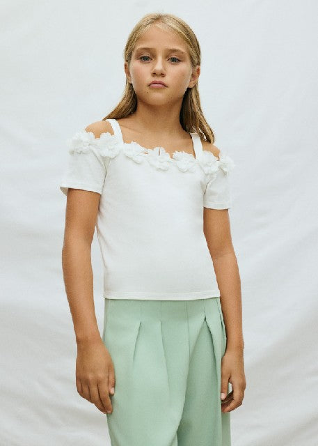 Camiseta m/c flores 3d        Crudo