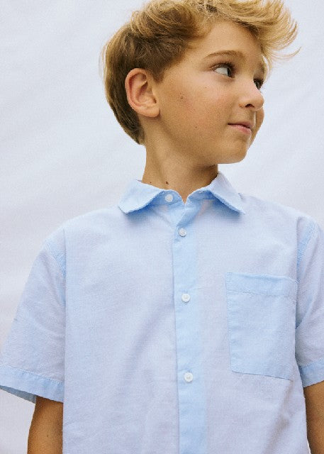 Camisa m/c cuello camisero    Celeste