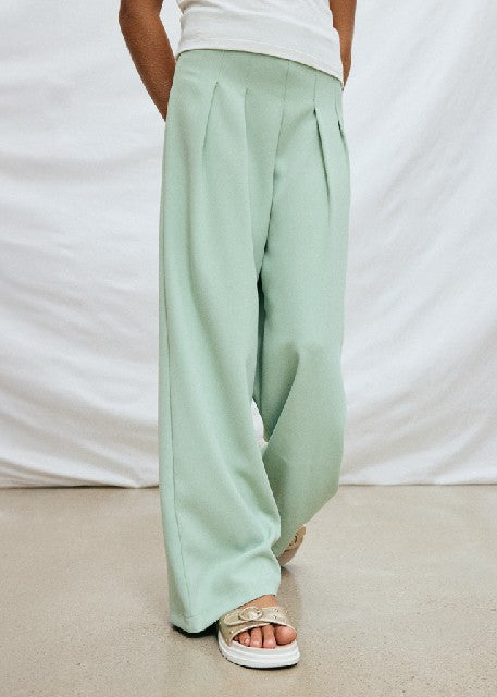Pantalon largo crepe          Salvia