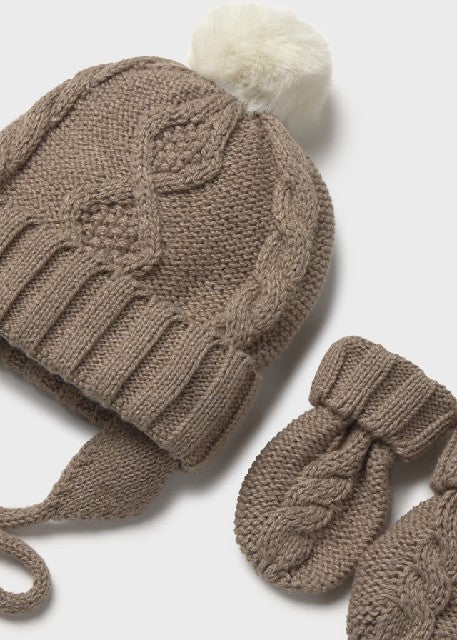 Conj. gorro manoplas tricot   Brownie