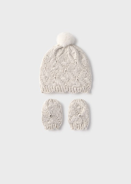 Conj. gorro y manoplas Milk