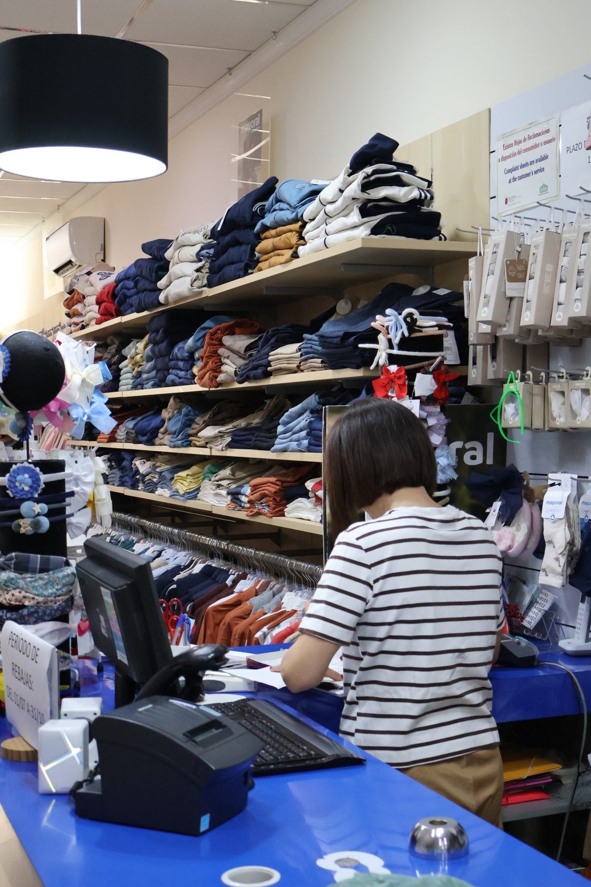 Mostrador de la tienda Zahe